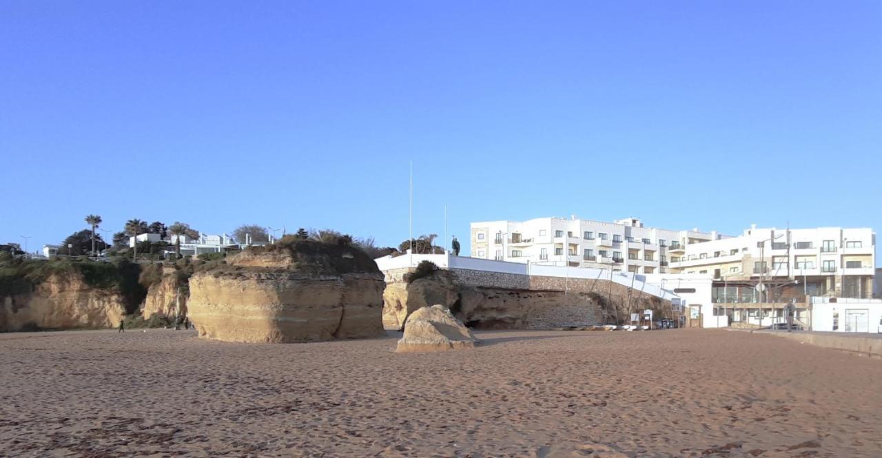 Potato Beach Apartment At Beach Front & Sea View Lagos Exterior foto